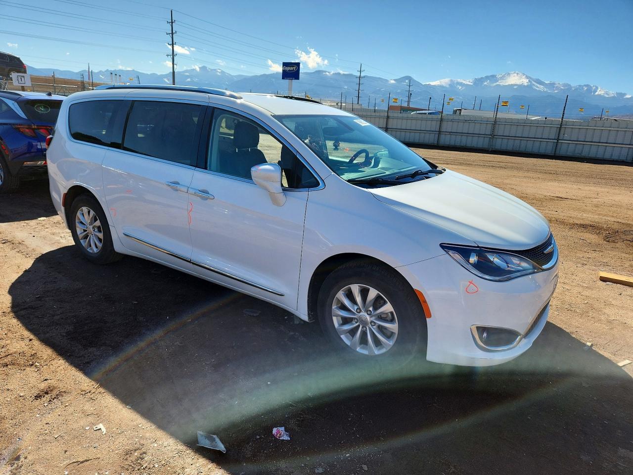 2019 Chrysler Pacifica Touring L FWD