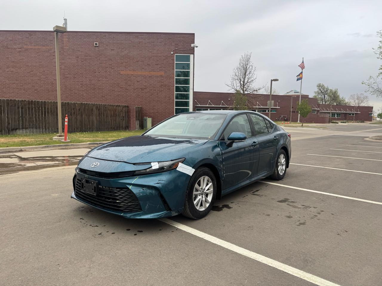 2025 Toyota Camry LE (Natl)