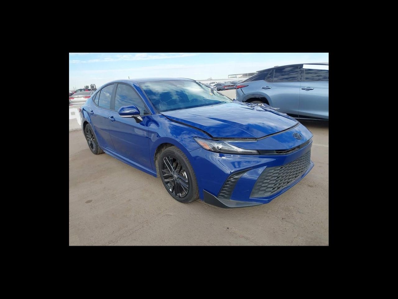 2025 Toyota Camry SE (Natl)