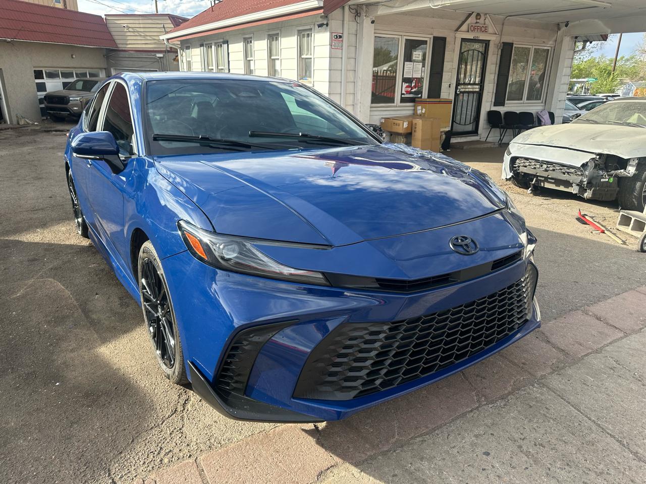 2025 Toyota Camry Hybrid SE 4D Sedan