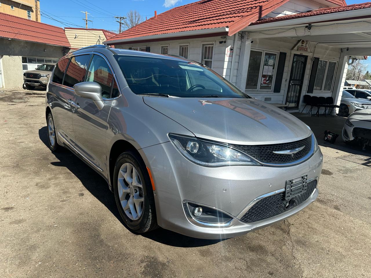 2017 Chrysler Pacifica Touring-L Plus FWD