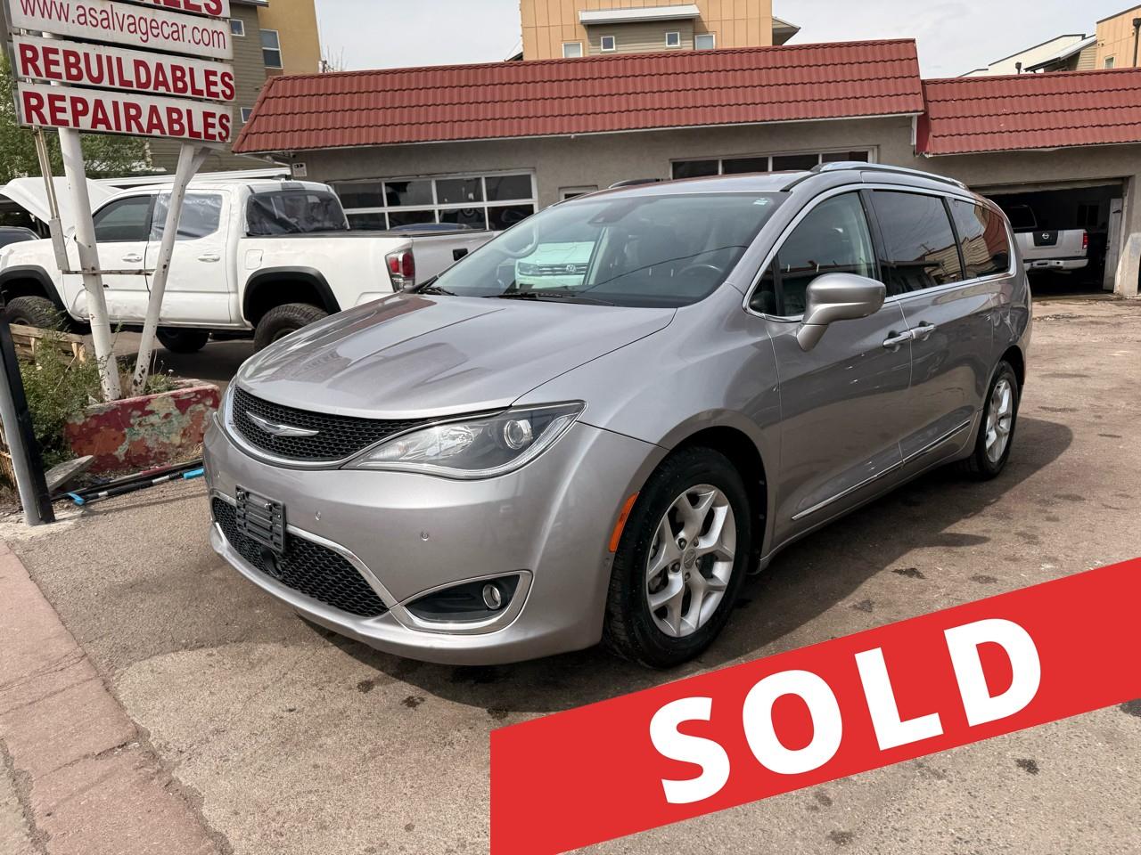 2017 Chrysler Pacifica Touring-L Plus FWD