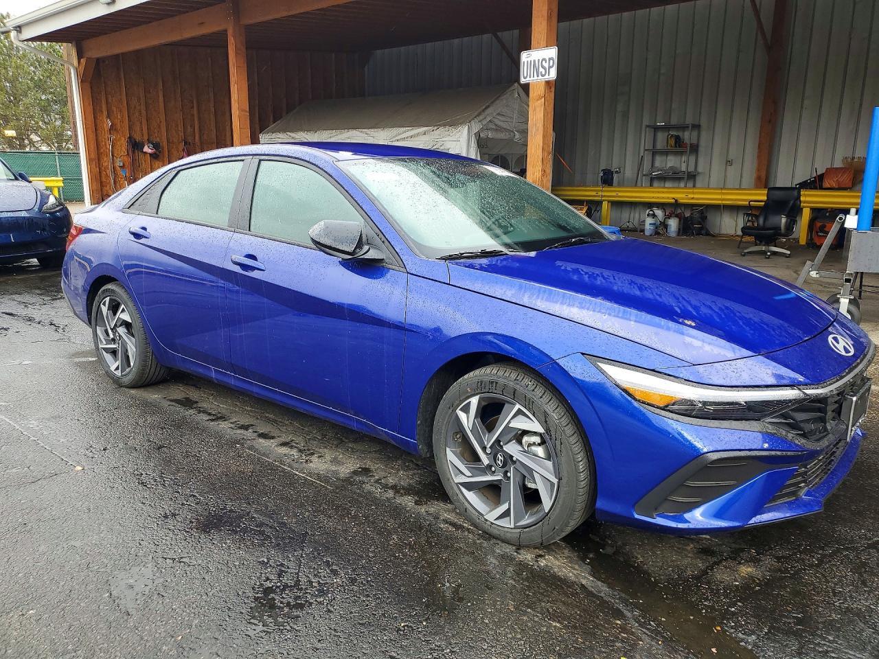 2025 Hyundai Elantra SEL Sport IVT