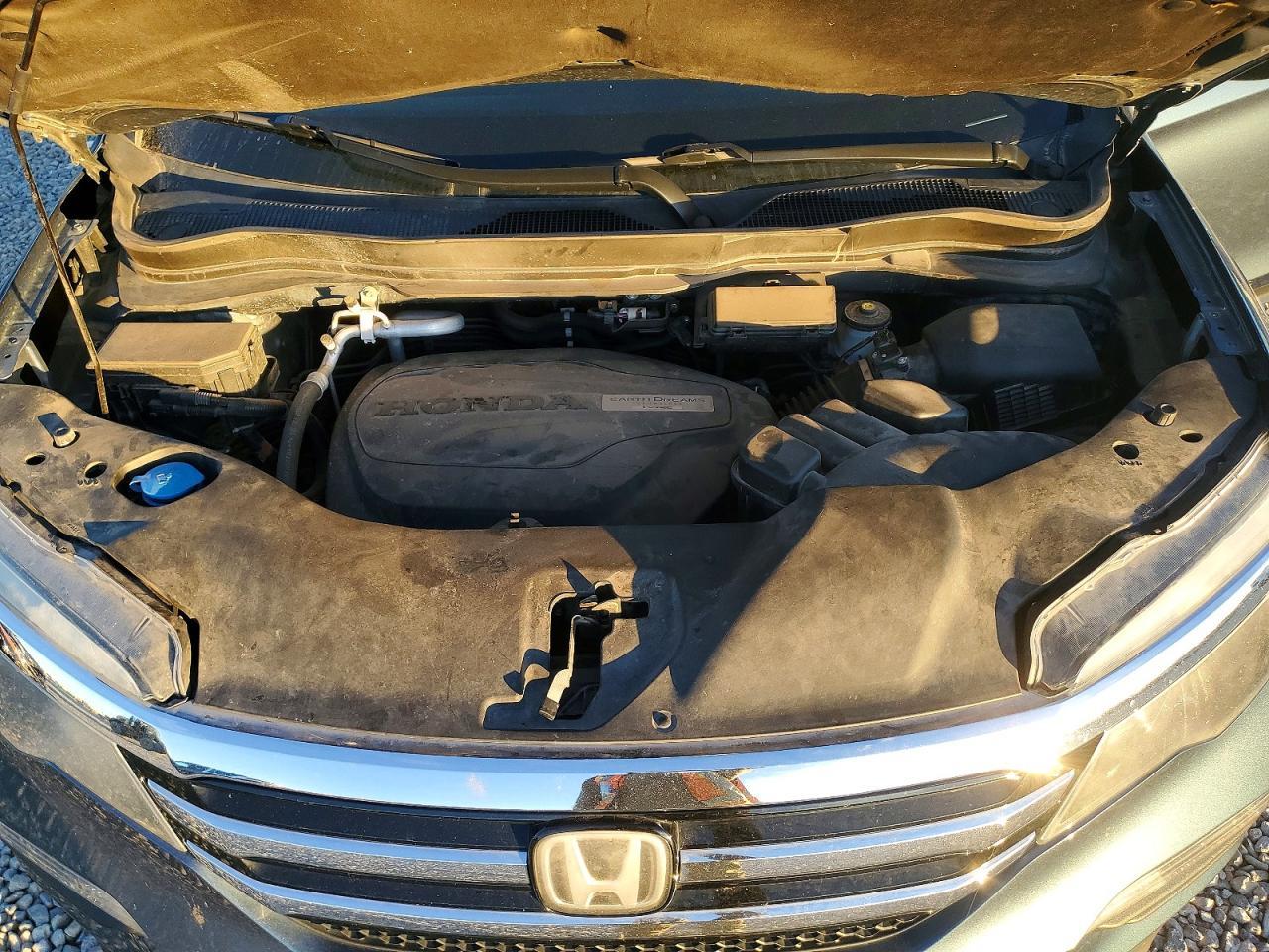 2018 Honda Pilot Touring AWD