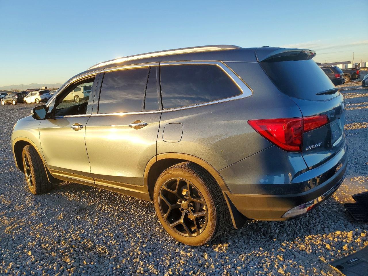 2018 Honda Pilot Touring AWD