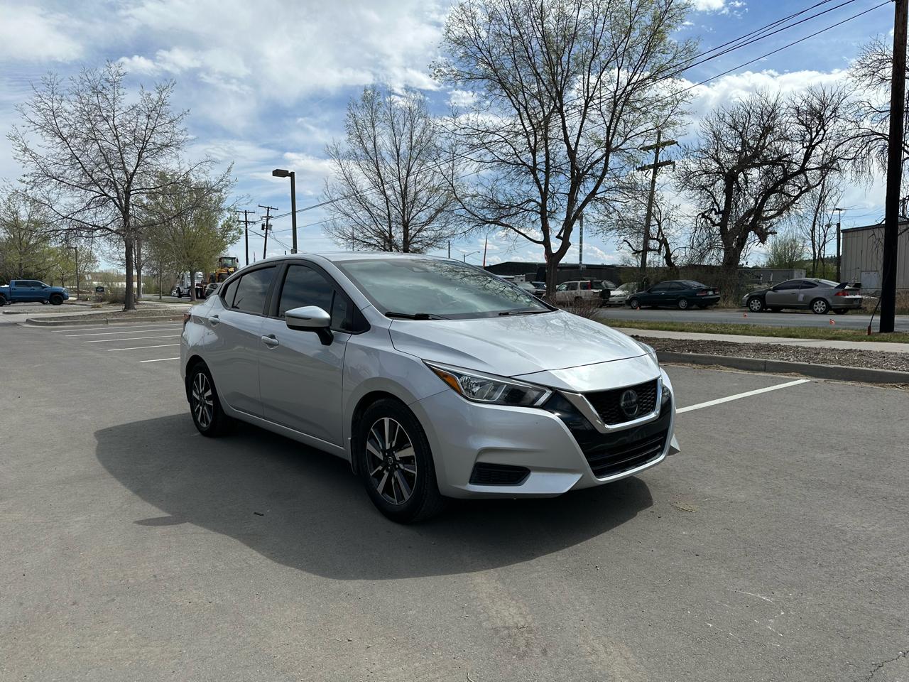 2021 Nissan Versa SV CVT