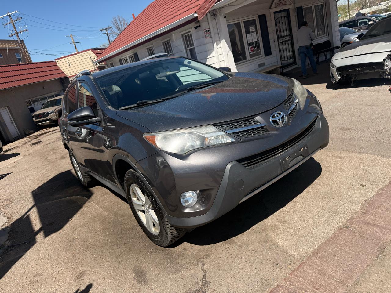2014 Toyota RAV4 AWD 4dr XLE (Natl)