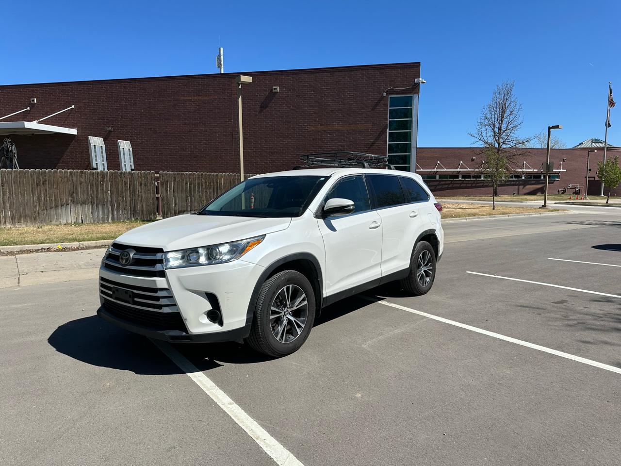 2019 Toyota Highlander LE V6 AWD (Natl)