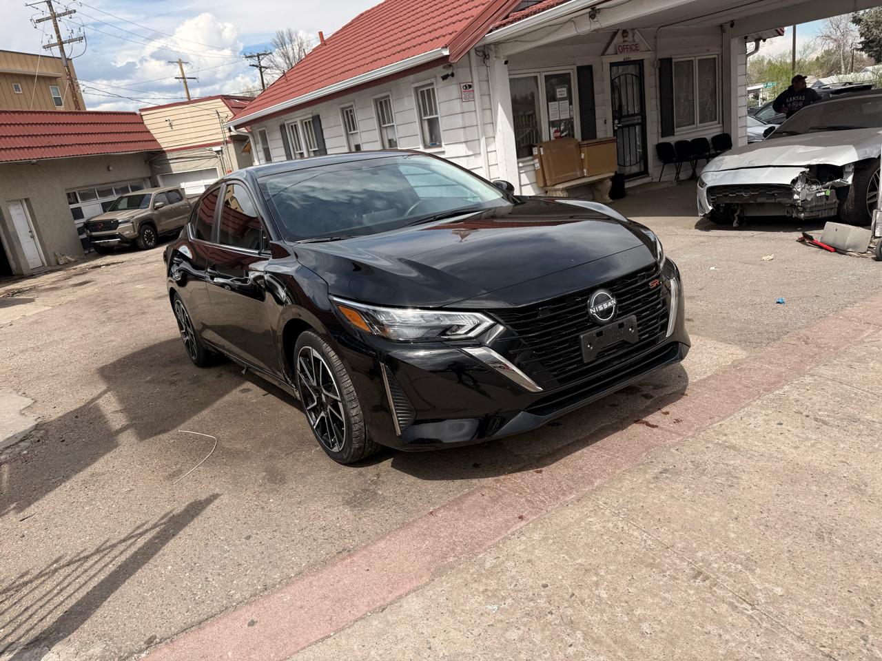 2025 Nissan Sentra SR CVT