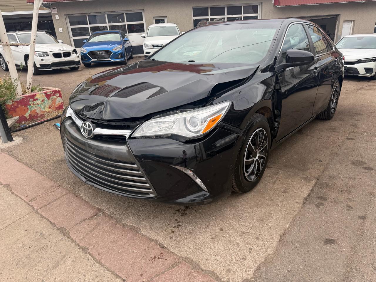 2015 Toyota Camry 4dr Sdn I4 Auto XLE (Natl)
