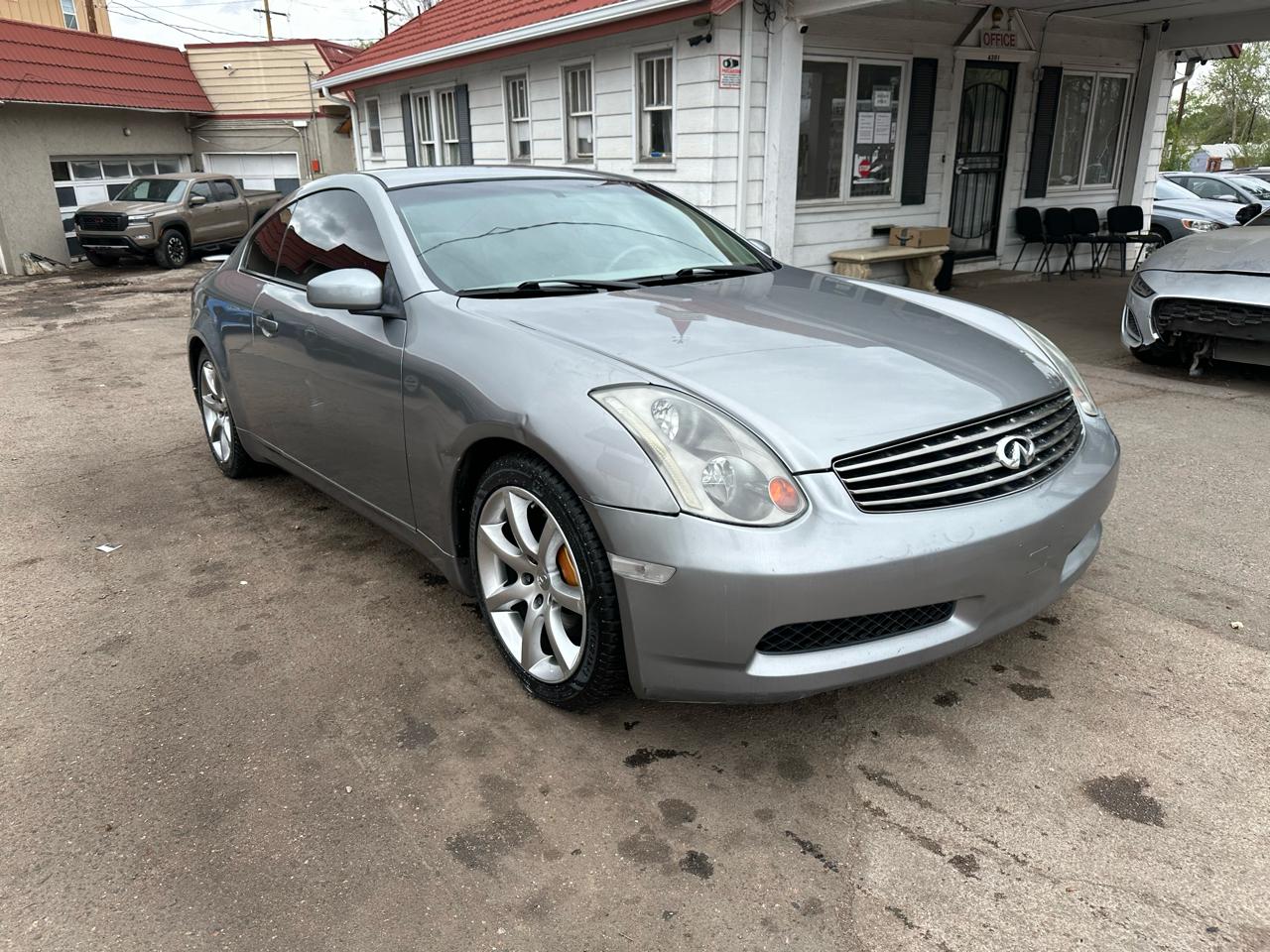 2004 Infiniti G35 Coupe 2dr Cpe Manual w/Leather