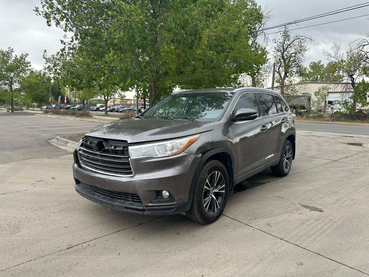 2016 Toyota Highlander AWD 4dr V6 XLE (Natl)