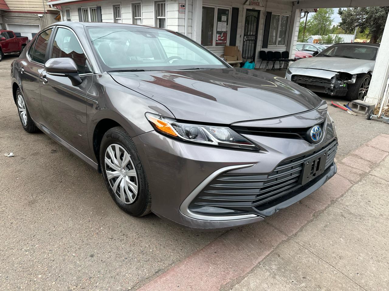 2024 Toyota Camry Hybrid LE CVT (Natl)