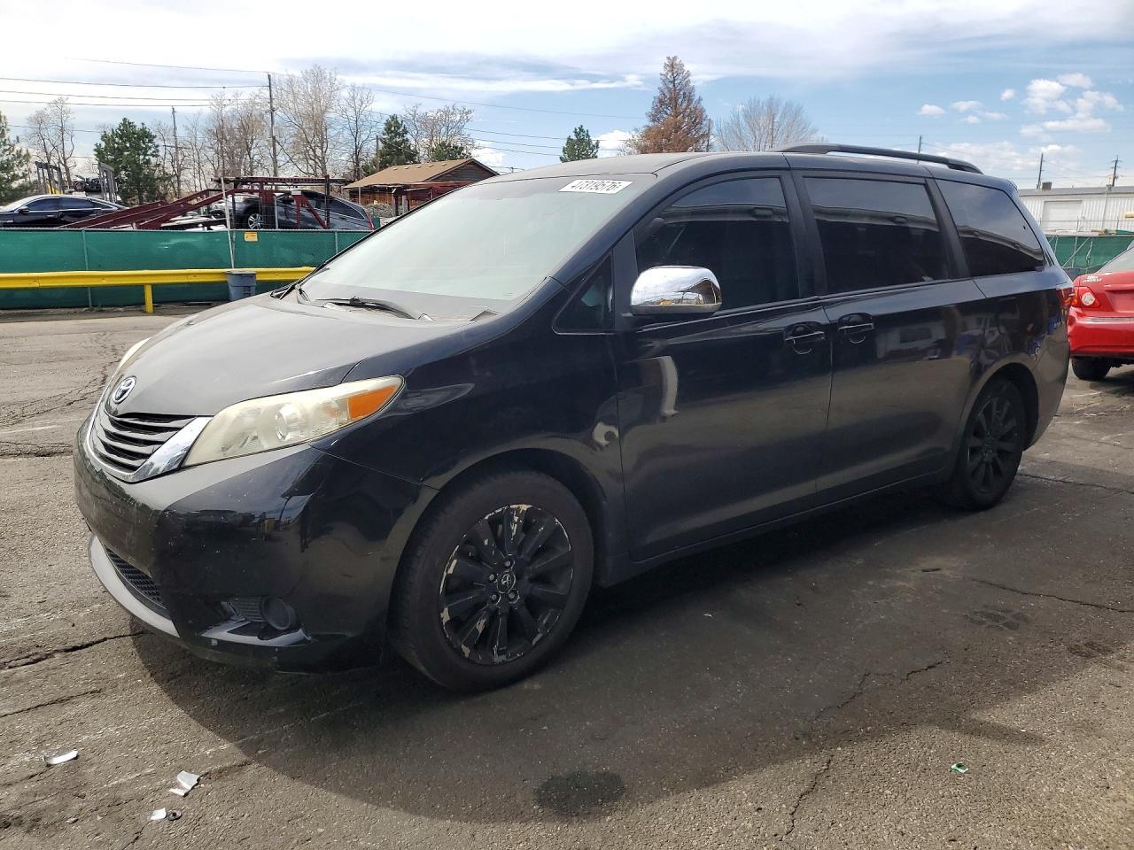 2015 Toyota Sienna 5dr 8-Pass Van LE FWD (Natl)