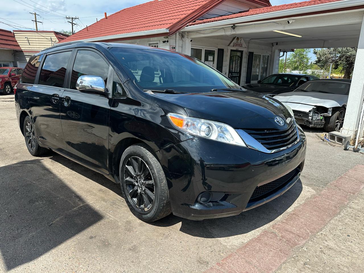 2015 Toyota Sienna 5dr 8-Pass Van LE FWD (Natl)