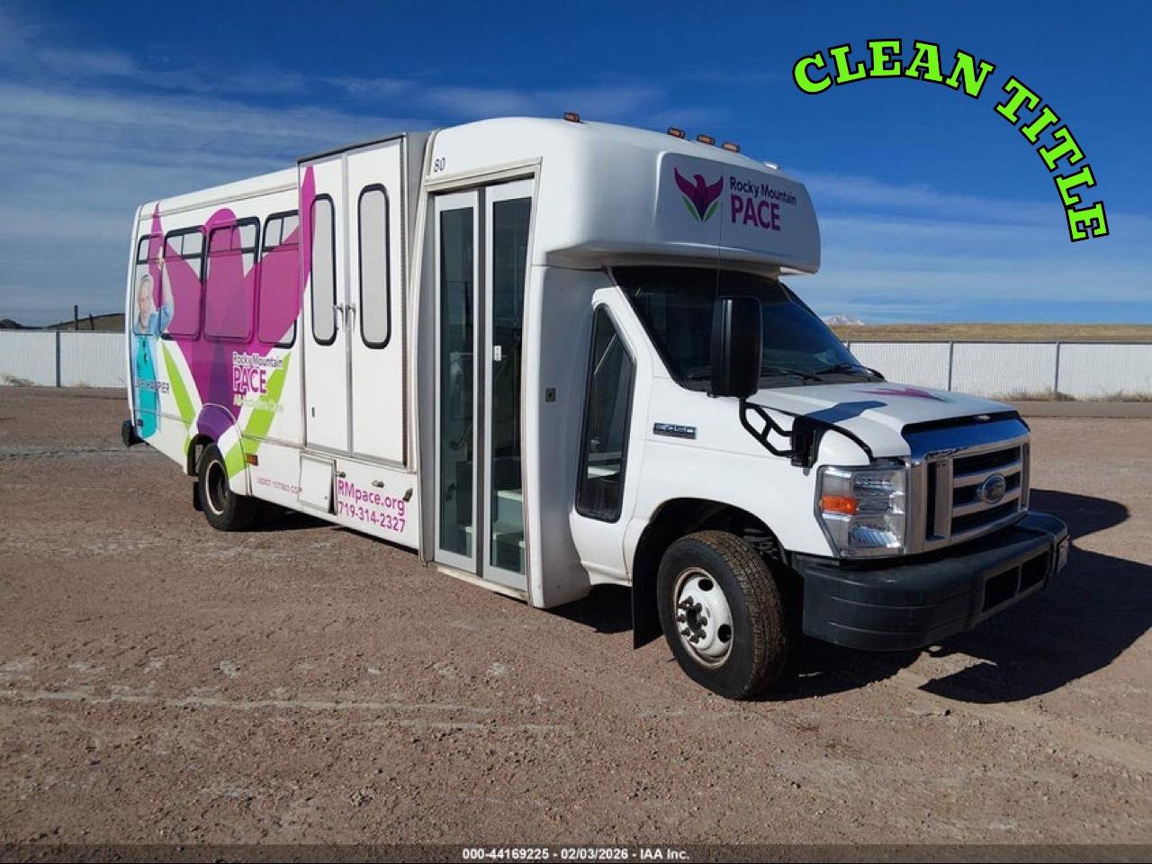 2021 Ford E-Series Cutaway E-450 DRW 158" WB