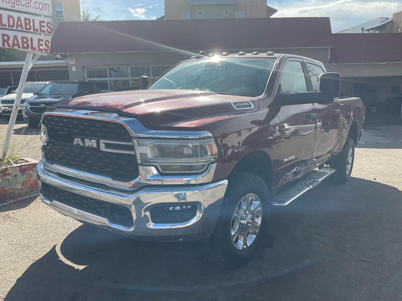 2022 RAM 2500 Big Horn 4x4 Crew Cab 6'4" Box