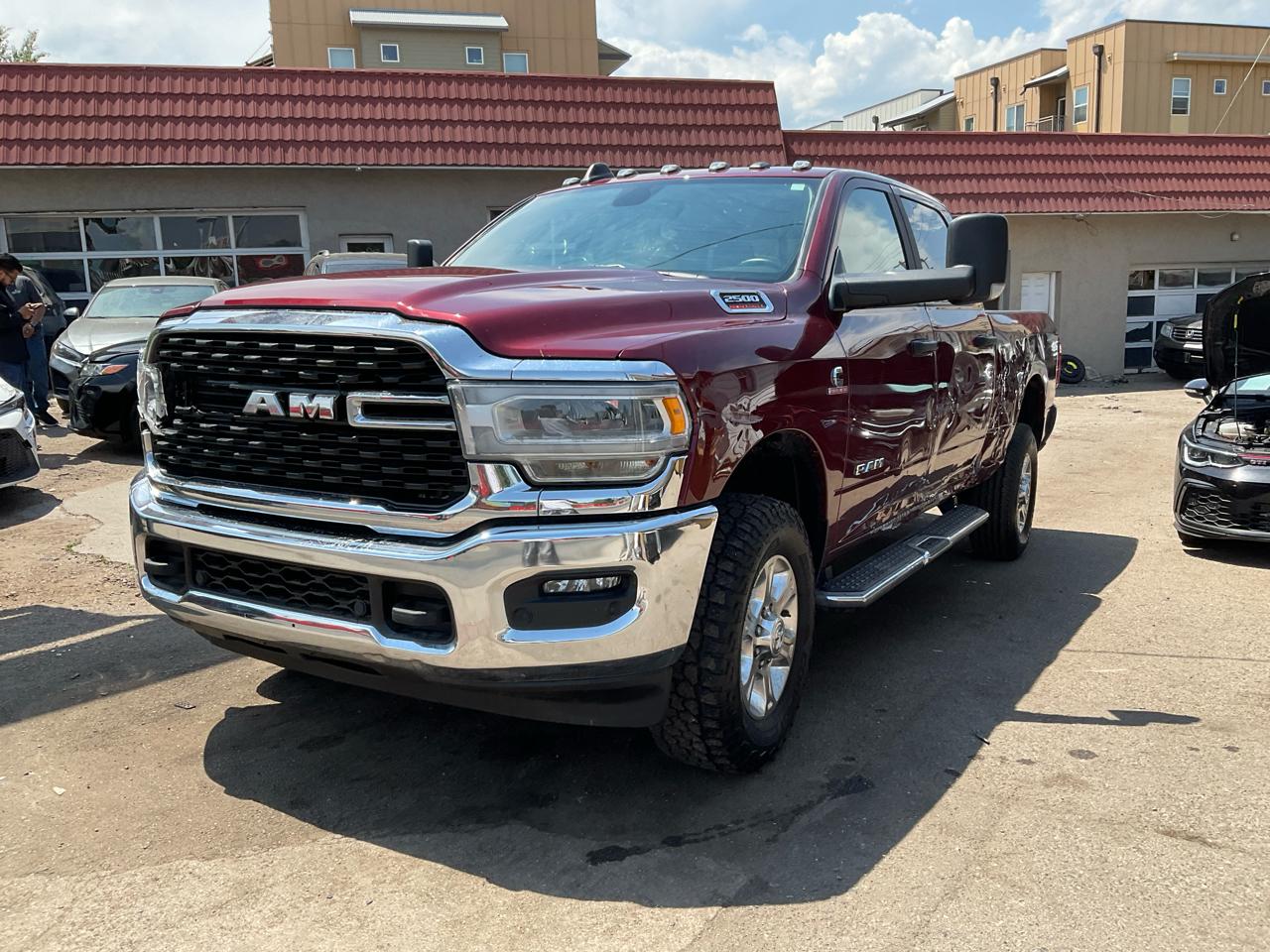 2022 RAM 2500 Big Horn 4x4 Crew Cab 6'4" Box