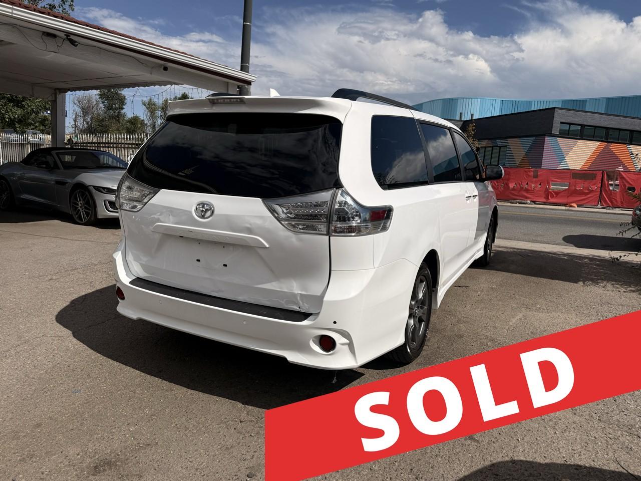 2019 Toyota Sienna SE AWD 7-Passenger (Natl)
