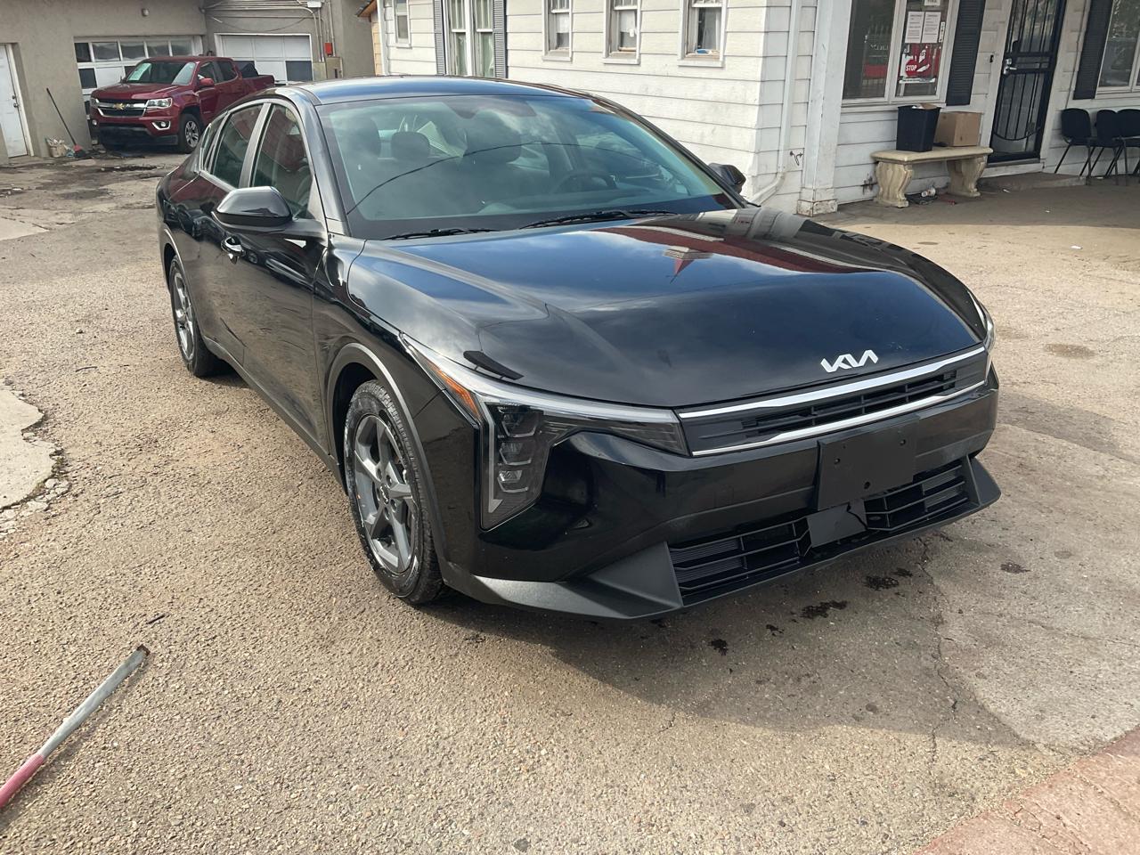 2025 Kia K4 LXS FWD