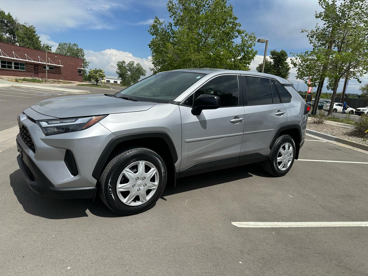 2023 Toyota RAV4 LE FWD (Natl)