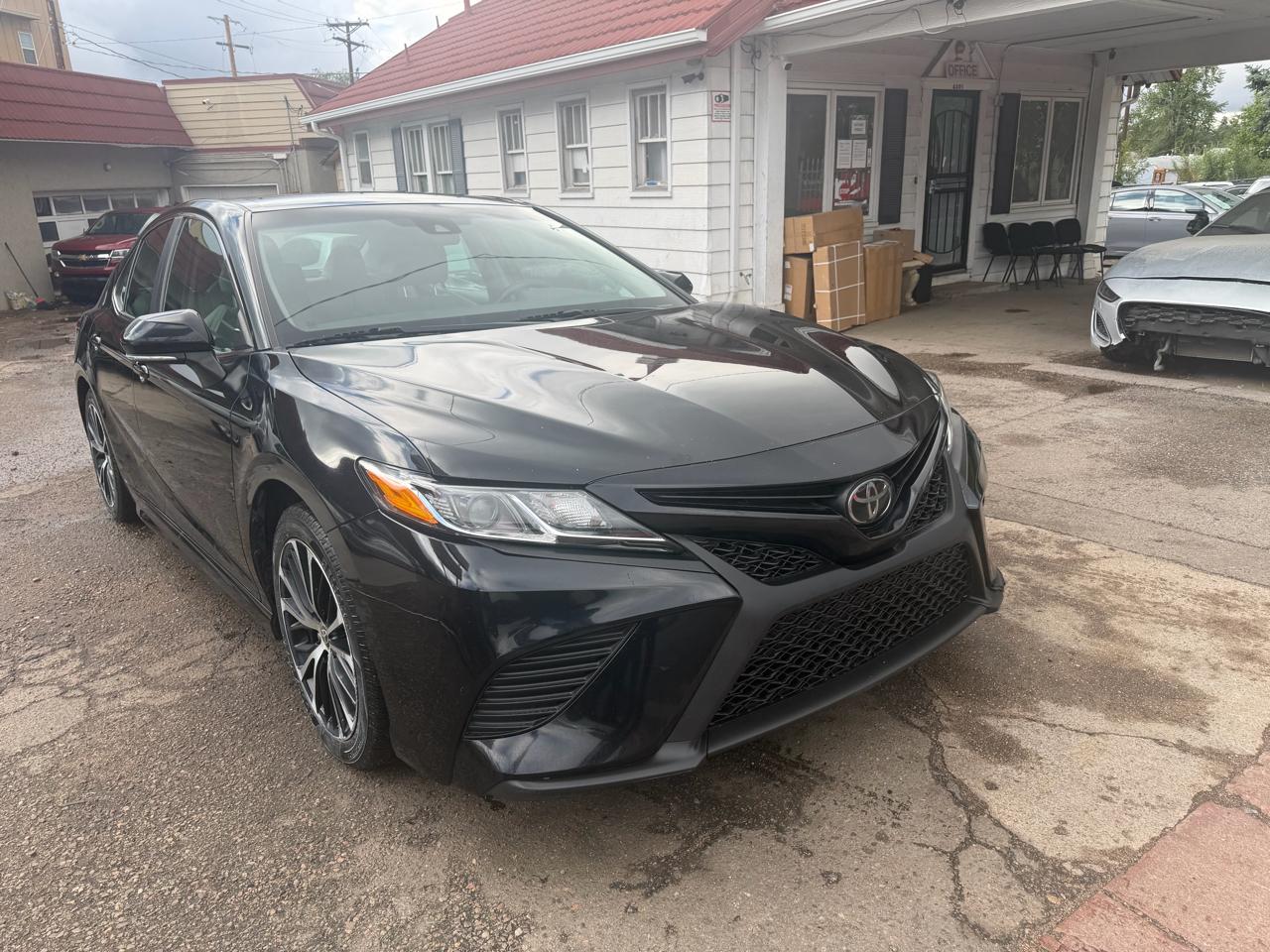 2020 Toyota Camry SE Auto AWD (Natl)