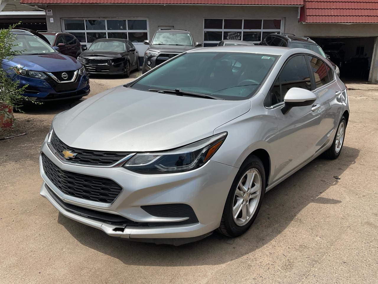 2018 Chevrolet Cruze 4dr HB 1.4L LT w/1SD