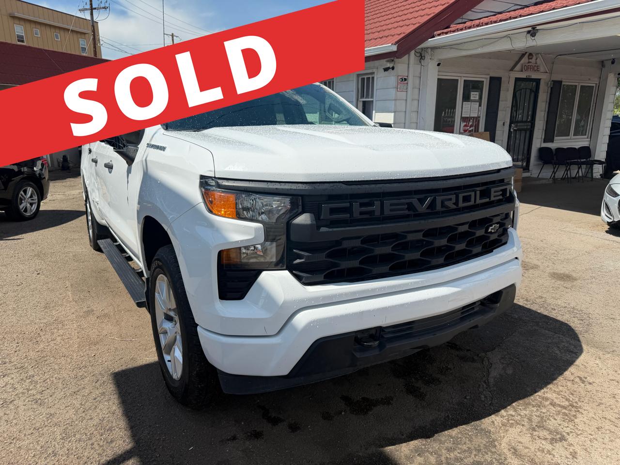 2023 Chevrolet Silverado 1500 4WD Crew Cab 157" Custom