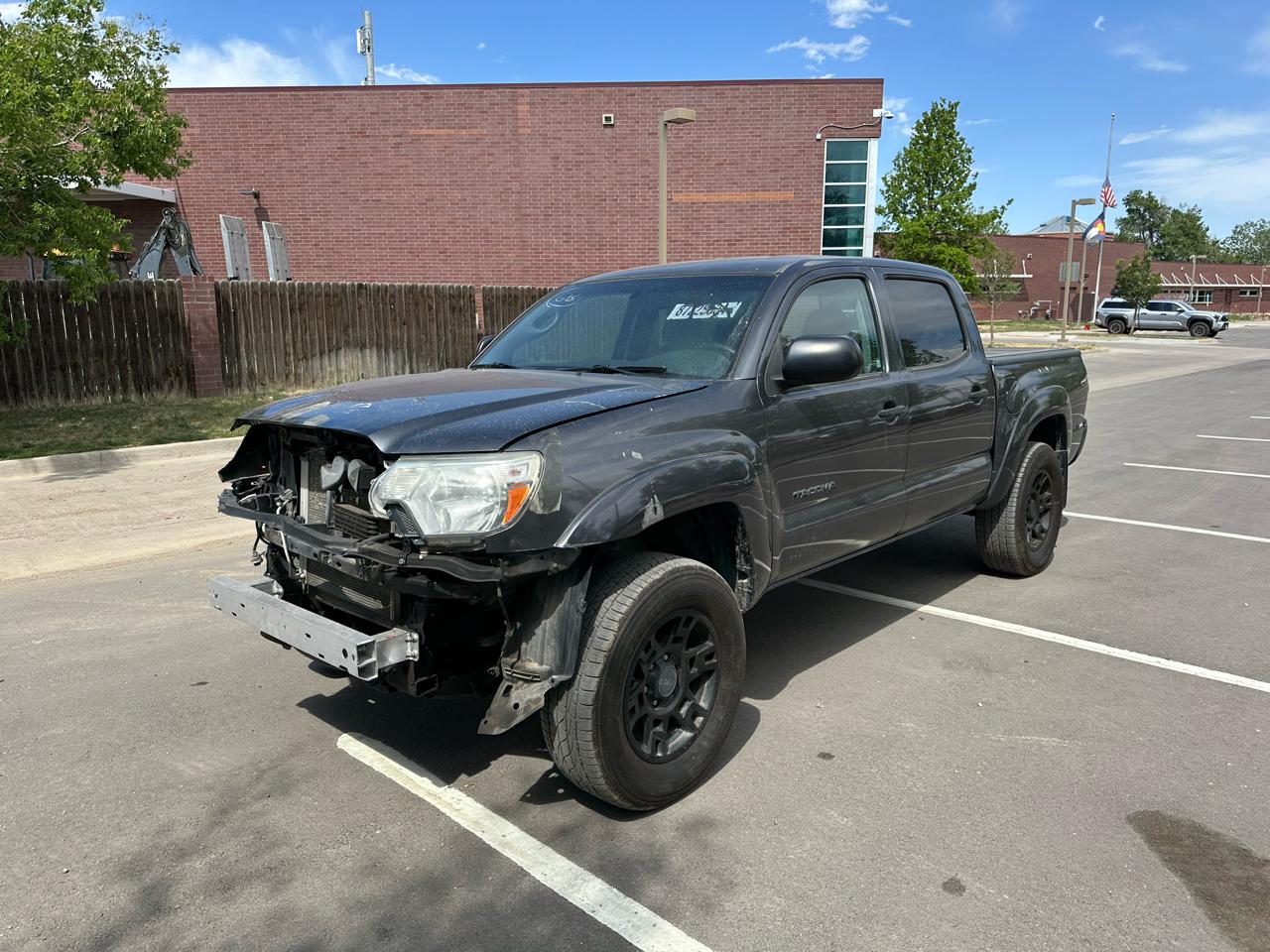 2014 Toyota Tacoma 4WD Double Cab V6 MT (Natl)