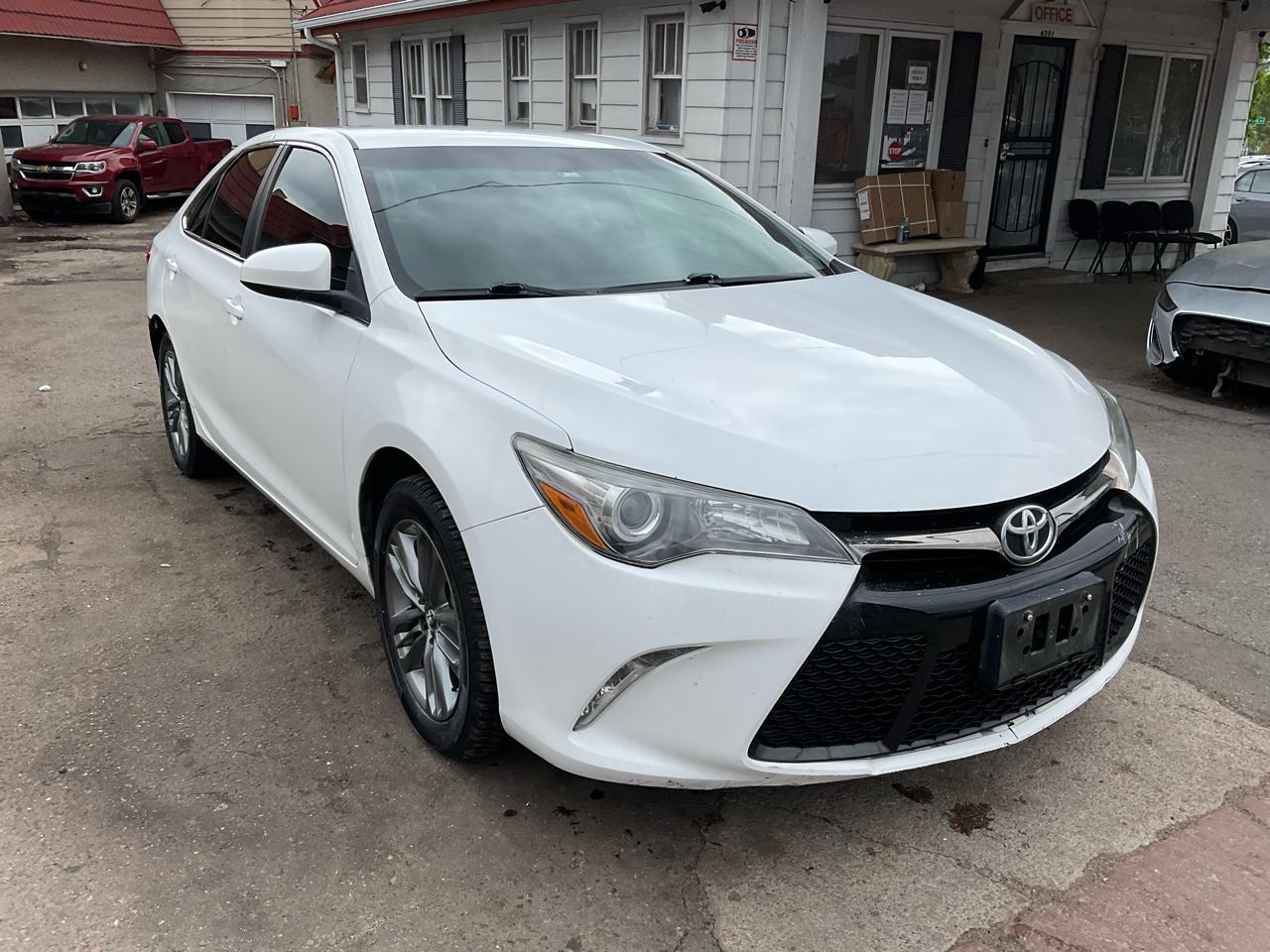 2017 Toyota Camry XLE Auto (Natl)