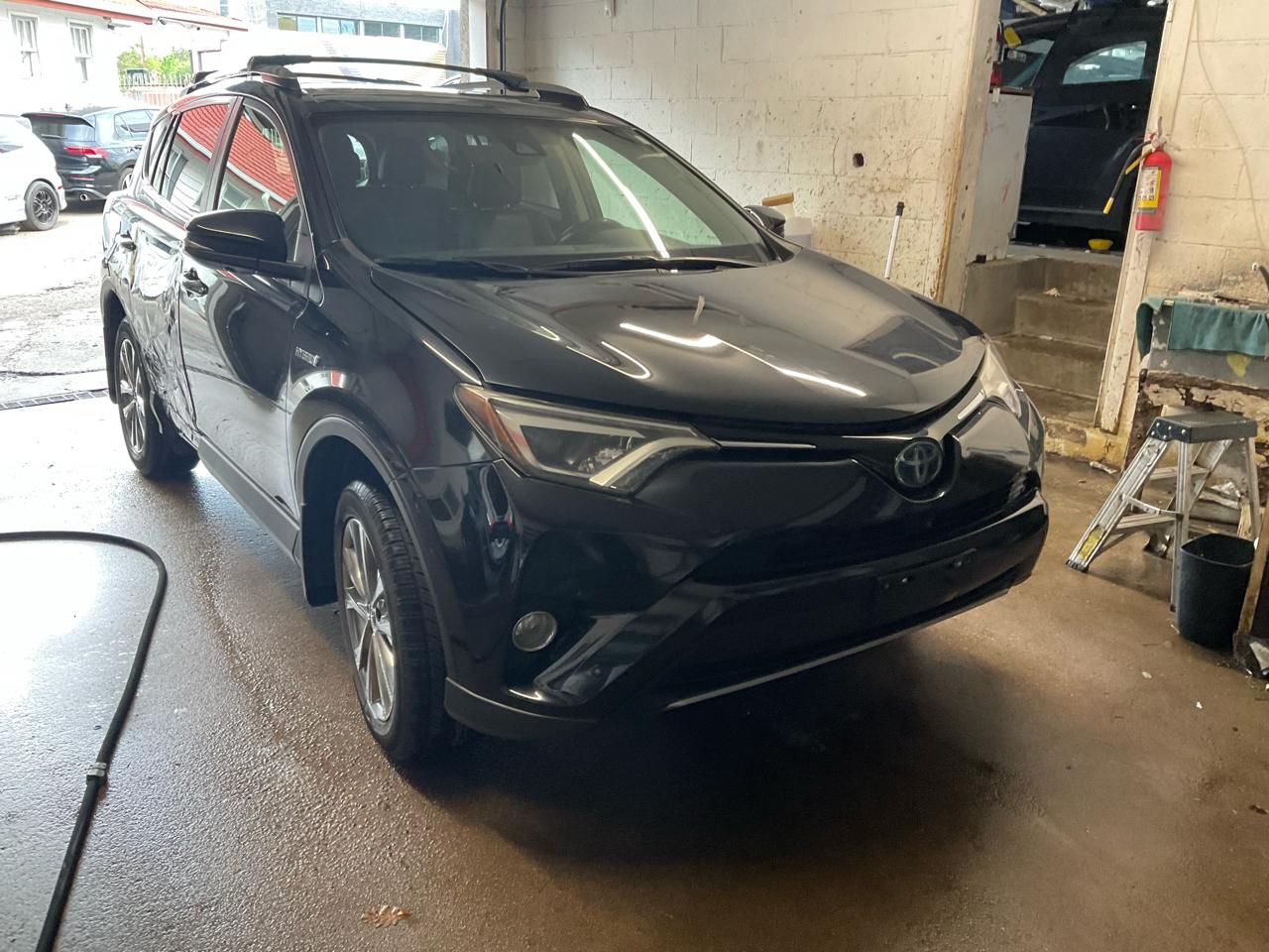2018 Toyota RAV4 Hybrid Limited AWD (Natl)