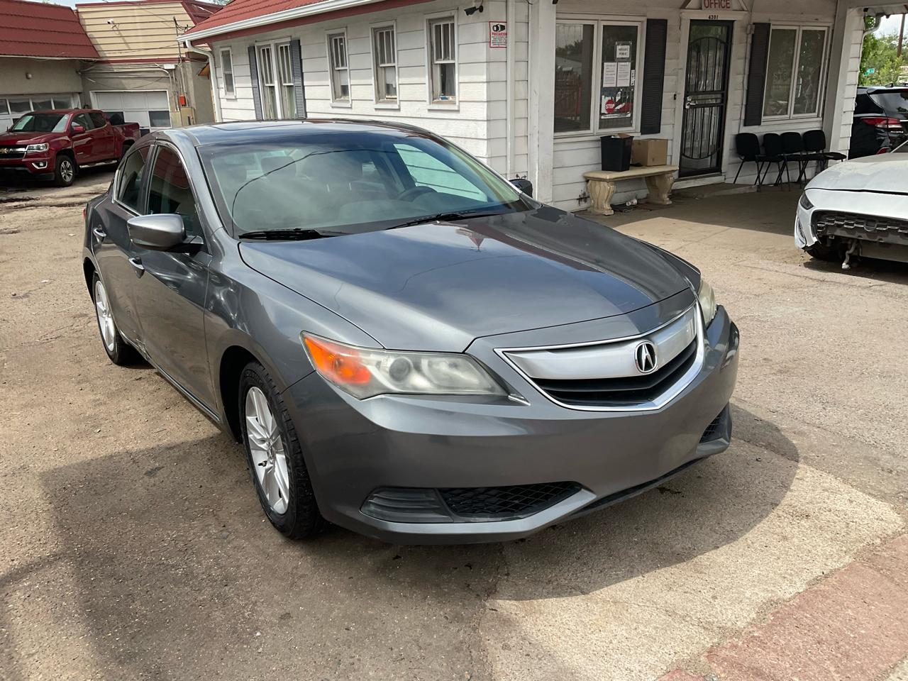 2013 Acura ILX 4dr Sdn 2.0L