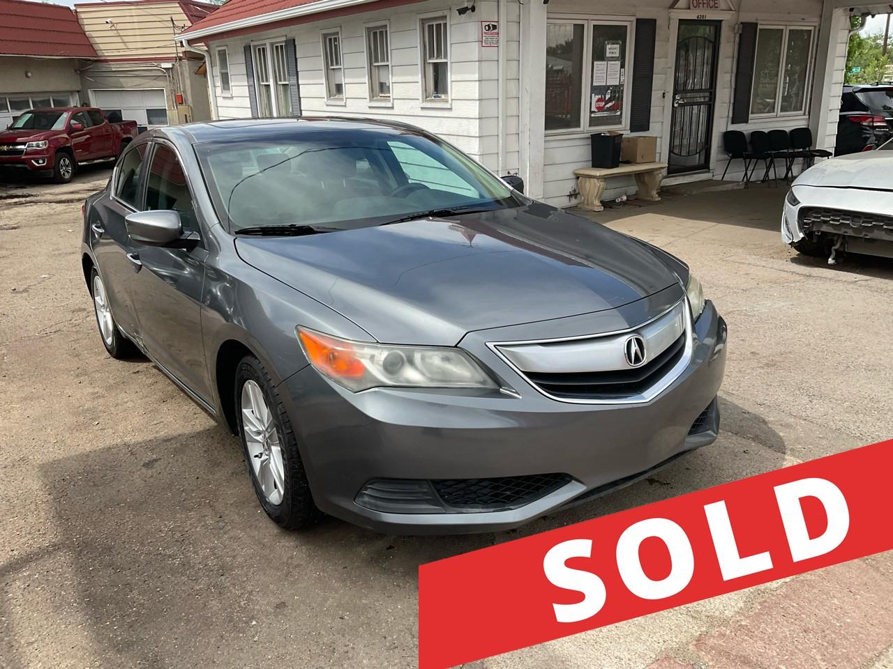 2013 Acura ILX 4dr Sdn 2.0L