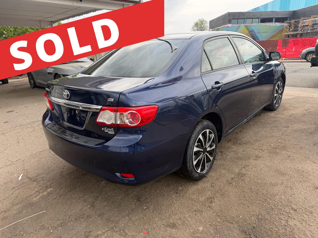 2012 Toyota Corolla 4dr Sdn Auto LE (Natl)
