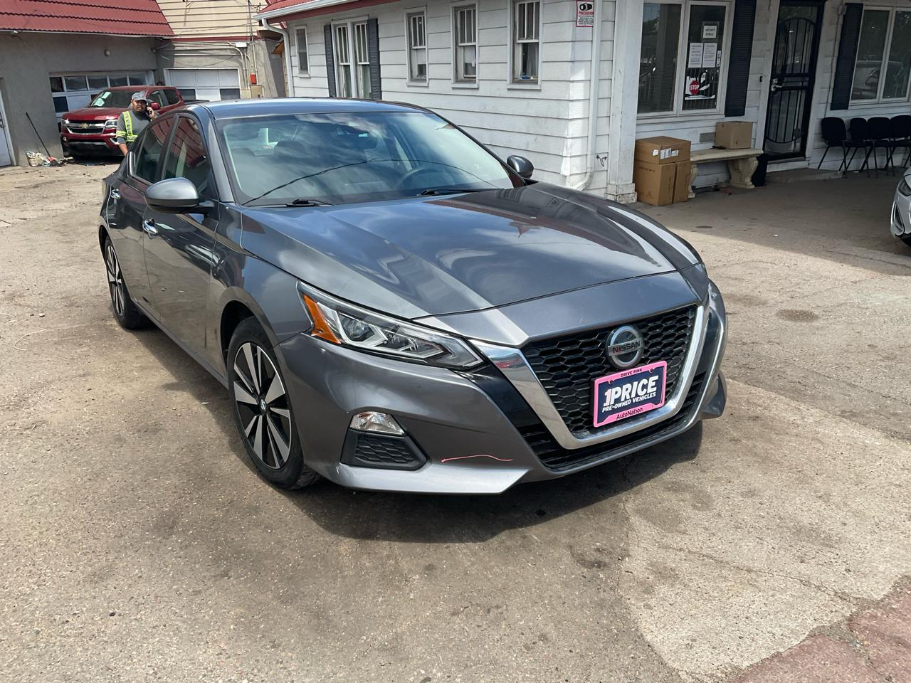 2022 Nissan Altima 2.5 SV Sedan