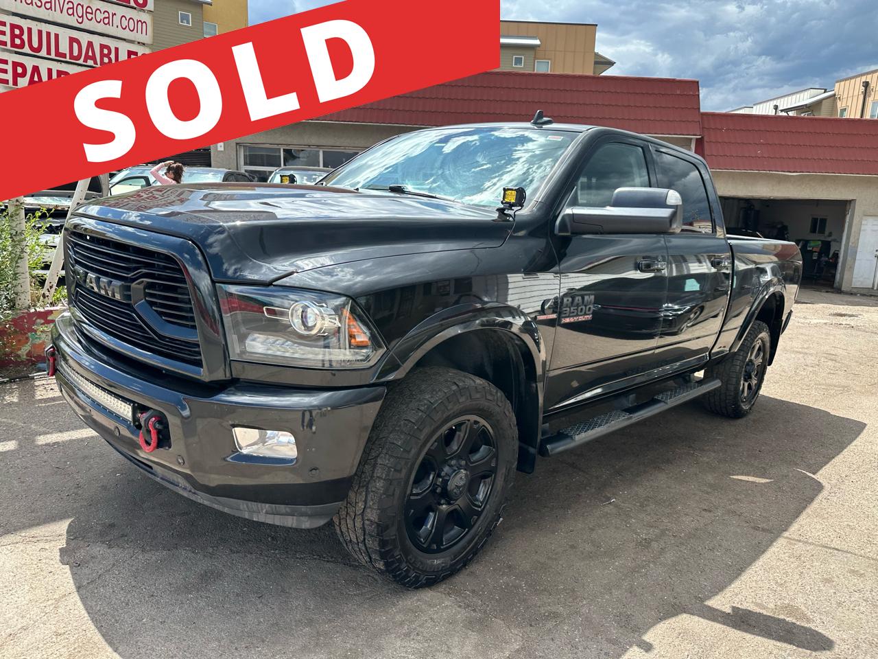 2018 RAM 3500 Laramie 4x4 Crew Cab 6'4" Box