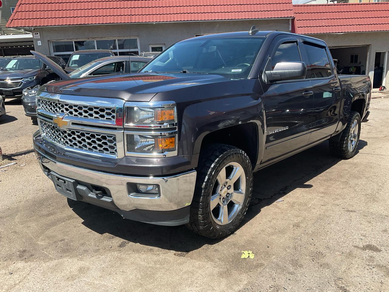 2015 Chevrolet Silverado 1500 4WD Crew Cab 143.5" LT w/1LT