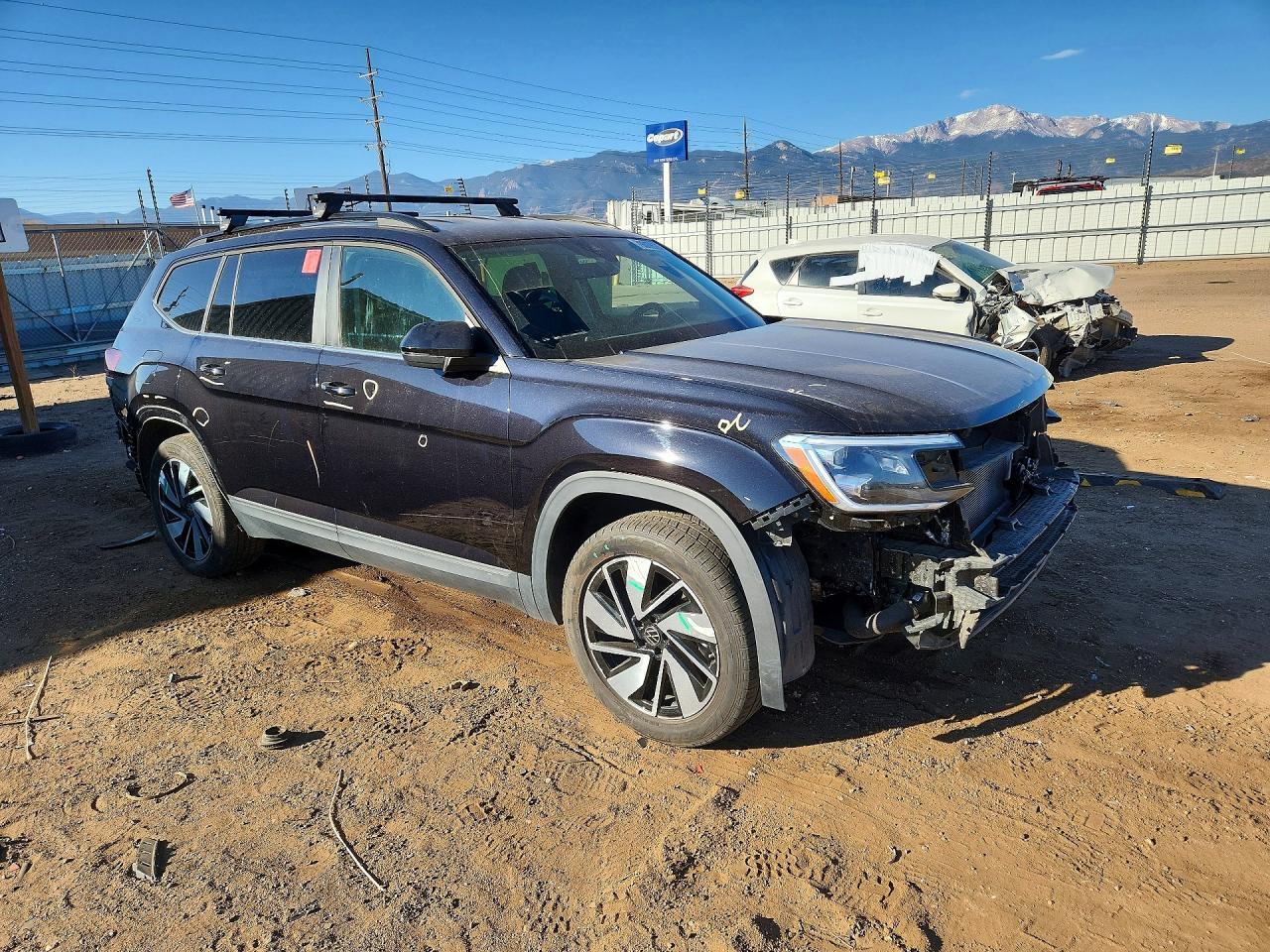 2024 Volkswagen Atlas 2.0T SE w/Technology 4MOTION