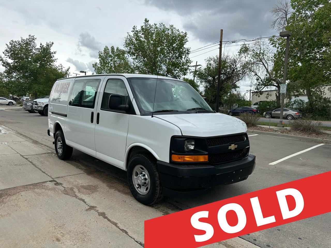 2017 Chevrolet Express Cargo Van RWD 2500 135"