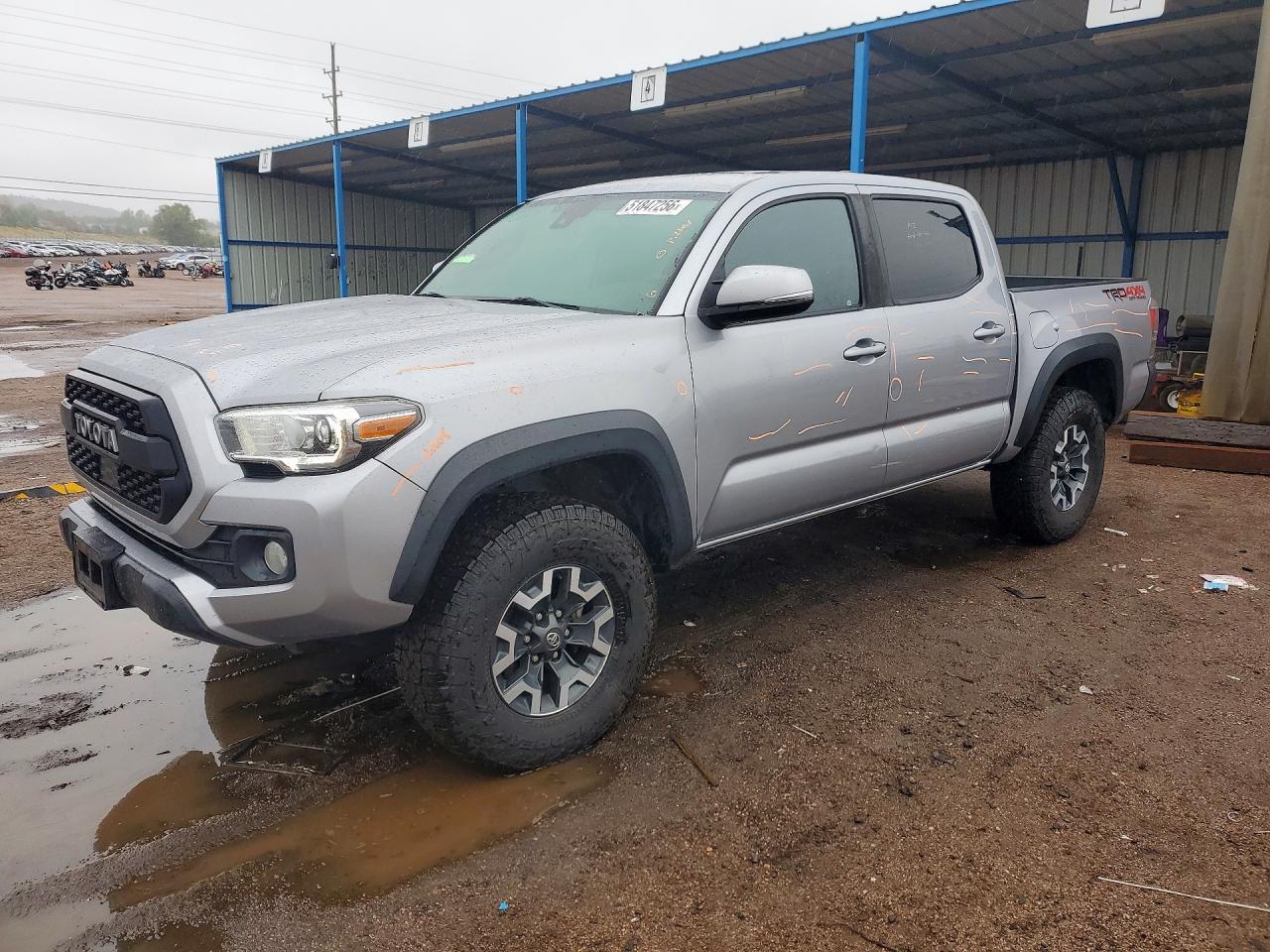 2021 Toyota Tacoma 4WD TRD Off Road Double Cab 5' Bed V6 MT (Natl)