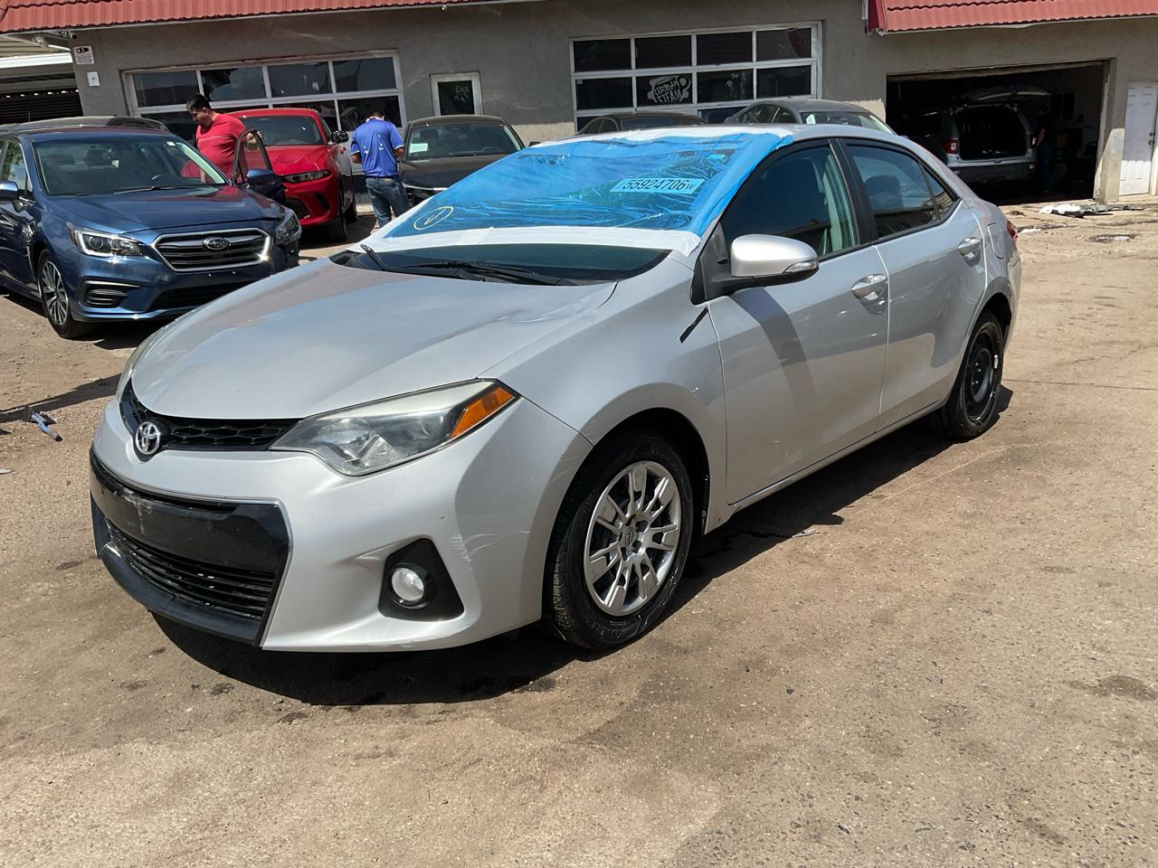 2014 Toyota Corolla 4dr Sdn CVT LE Premium (Natl)