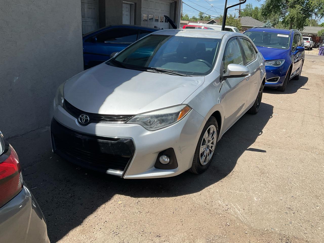 2014 Toyota Corolla 4dr Sdn CVT LE Premium (Natl)