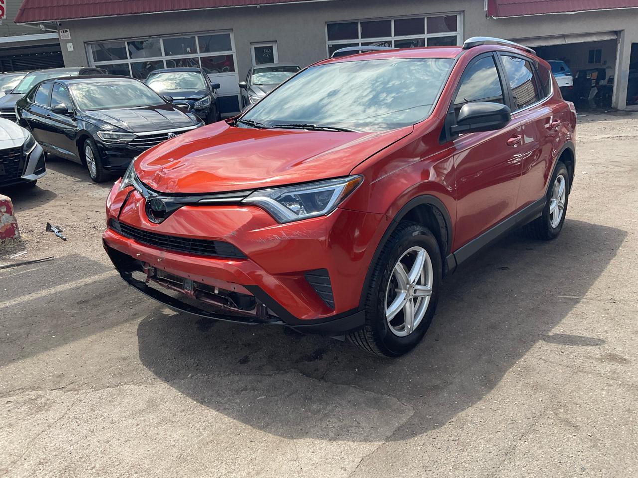 2016 Toyota RAV4 AWD 4dr LE (Natl)