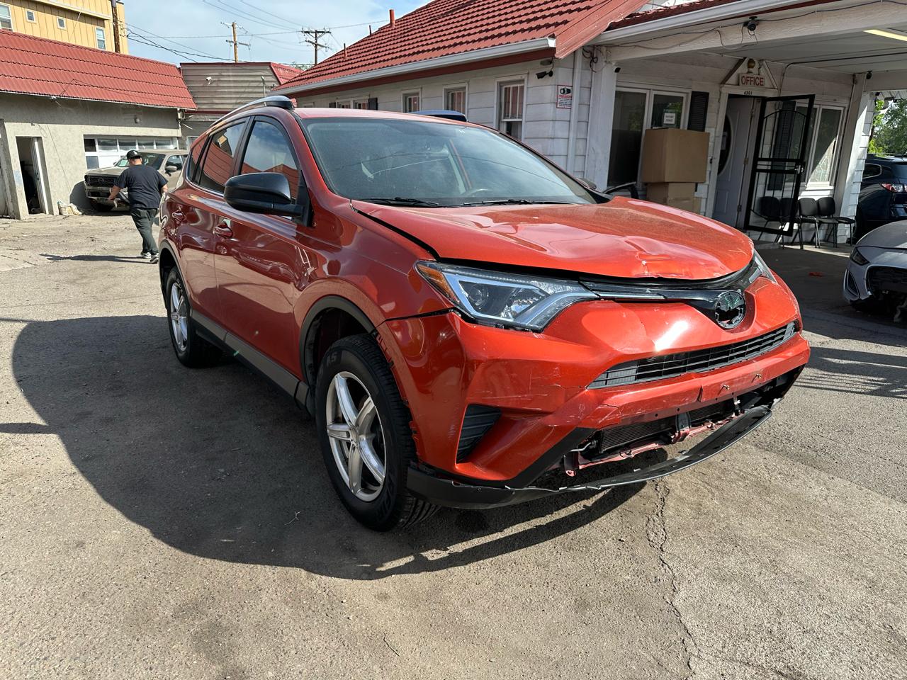 2016 Toyota RAV4 AWD 4dr LE (Natl)