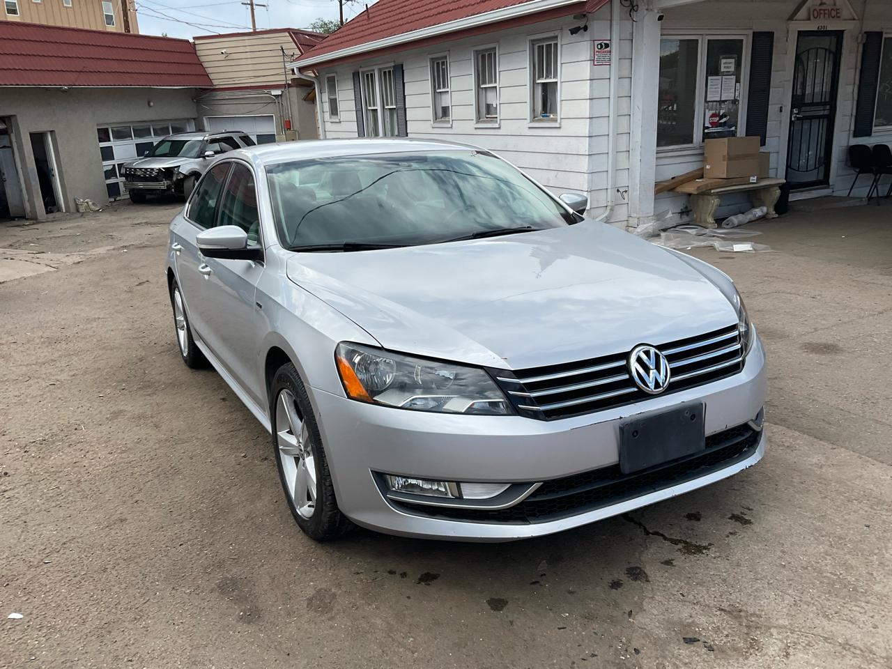 2015 Volkswagen Passat 4dr Sdn 1.8T Auto S PZEV
