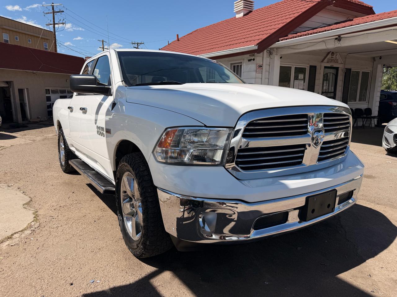 2016 RAM 1500 4WD Quad Cab 140.5" Big Horn