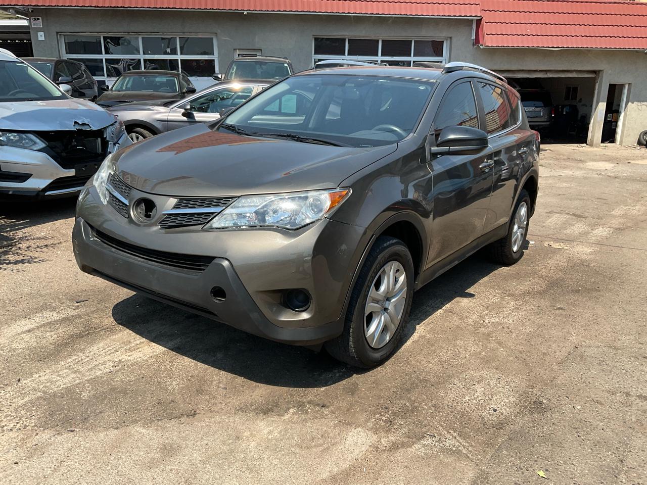 2014 Toyota RAV4 FWD 4dr LE (Natl)