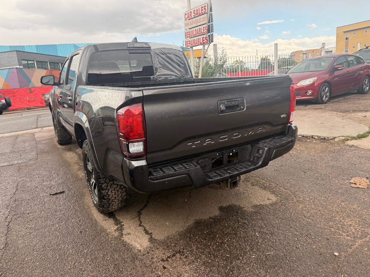 2017 Toyota Tacoma TRD Off Road Double Cab 5' Bed V6 4x4 MT (Natl)