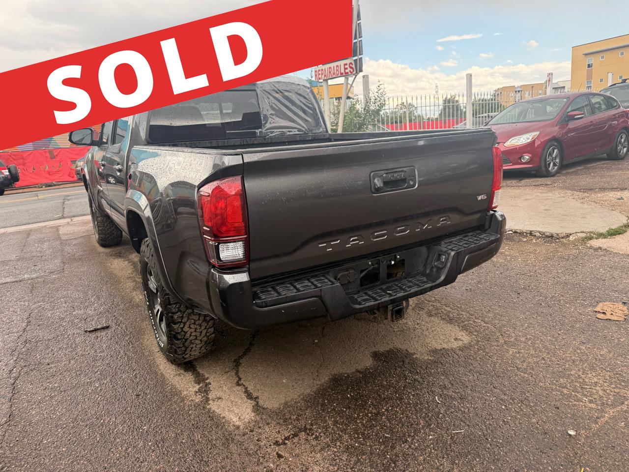 2017 Toyota Tacoma TRD Off Road Double Cab 5' Bed V6 4x4 MT (Natl)