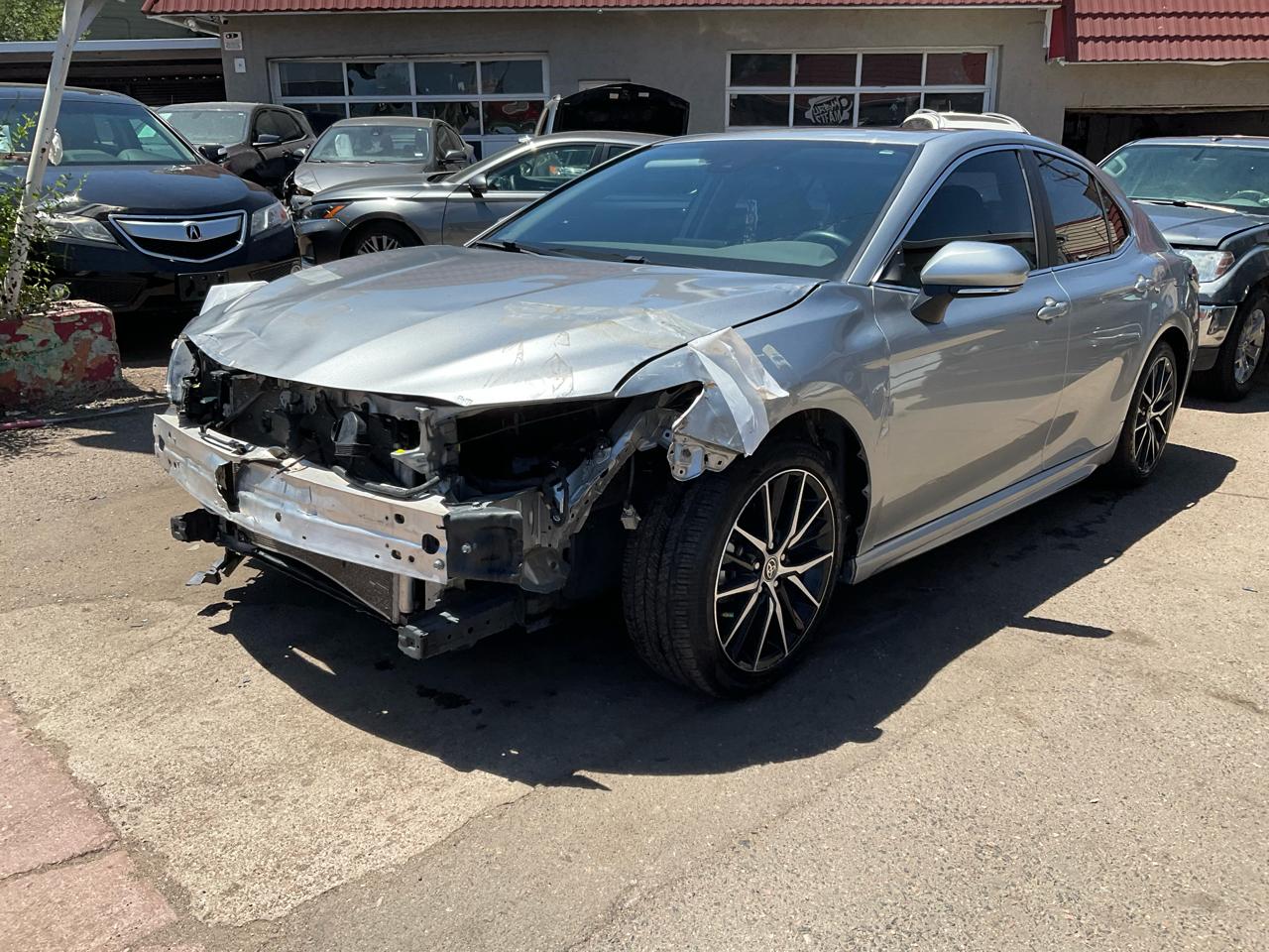 2021 Toyota Camry SE Auto (Natl)
